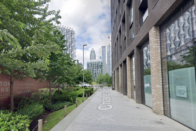 Charles Clowes Walk, London SW11 2 bed apartment to rent - £4,918 pcm (£1,135 pw)