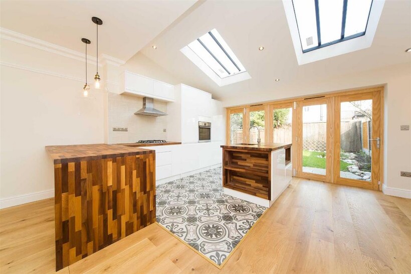 Jewel Road, Walthamstow, E17 4 bed terraced house to rent - £2,995 pcm (£691 pw)