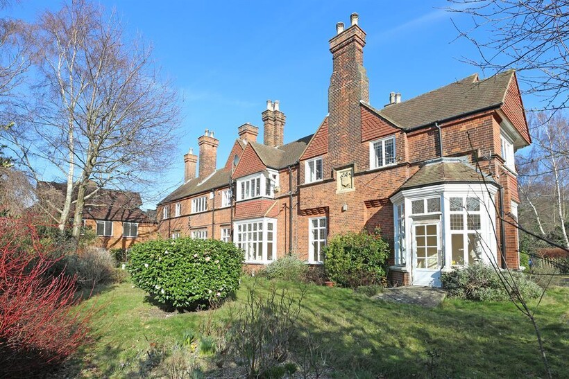 Kemnal Road, Chislehurst, BR7 6LT 1 bed flat to rent - £1,225 pcm (£283 pw)
