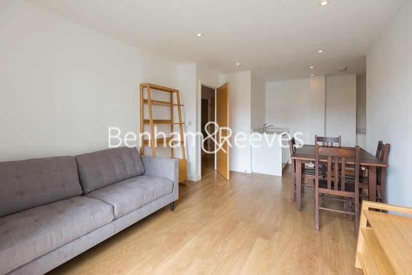 Sargasso Court, Bromley-By-Bow E3 1 bed apartment to rent - £1,850 pcm (£427 pw)