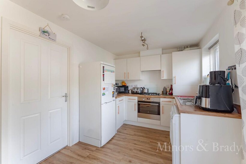 Whitby Road, Ormesby, NR29 2 bed terraced house to rent - £960 pcm (£222 pw)