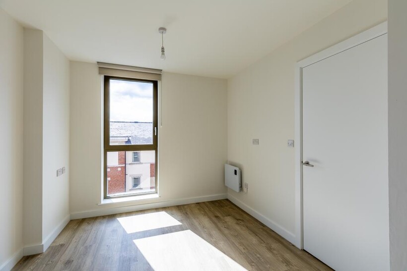 Flat 406, 166 Rockingham Street  1 bed flat to rent - £938 pcm (£216 pw)