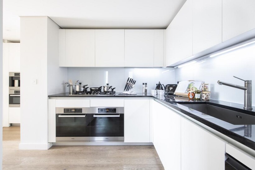 Merchant Square, Paddington, W2 4 bed flat to rent - £11,483 pcm (£2,650 pw)