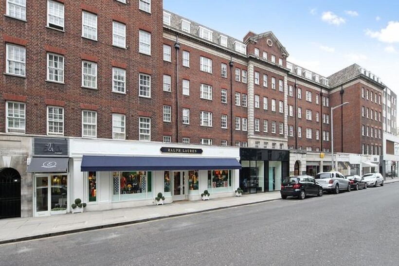 Fulham Road, London SW3 2 bed flat to rent - £4,095 pcm (£945 pw)