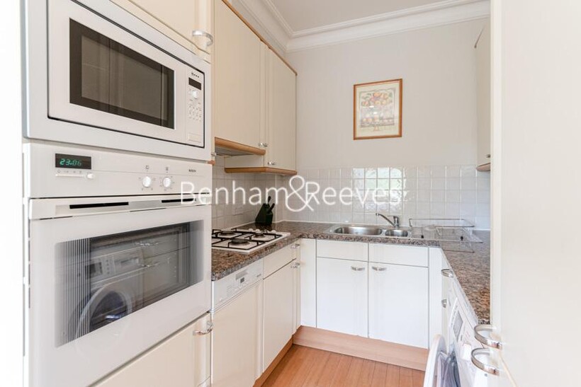 Stanhope Gardens, Kensington SW7 2 bed apartment to rent - £4,008 pcm (£925 pw)