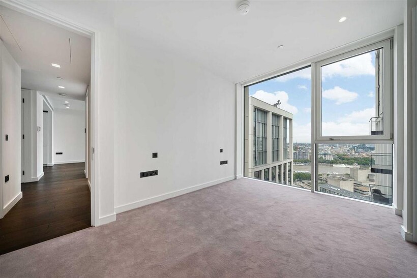 Waterloo 2 bed flat to rent - £5,070 pcm (£1,170 pw)