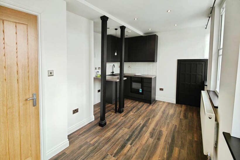 Flat 1, Kingswell Street, NN1 1PP 2 bed apartment to rent - £1,230 pcm (£284 pw)