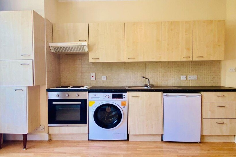 N6 2 bed apartment to rent - £2,197 pcm (£507 pw)