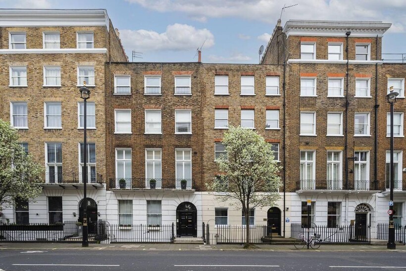 Gloucester Place, Marylebone, London... 2 bed flat to rent - £4,659 pcm (£1,075 pw)