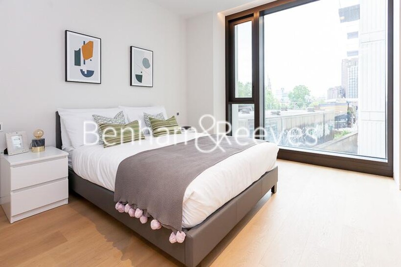 Casson Square, Southbank Place SE1 2 bed apartment to rent - £5,048 pcm (£1,165 pw)