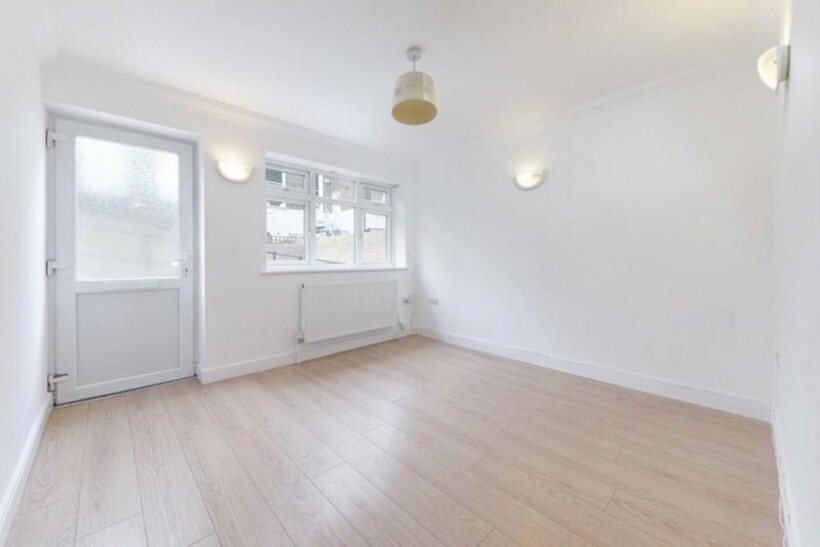 Tancred Road, London N4 2 bed flat to rent - £2,197 pcm (£507 pw)