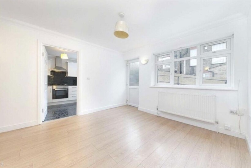 Tancred Road, London N4 2 bed flat to rent - £2,197 pcm (£507 pw)