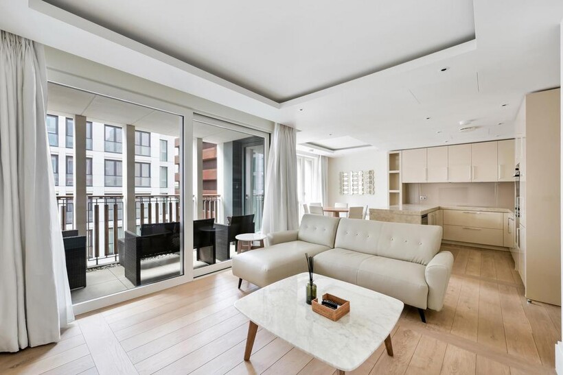 Temple House, Arundel Street, London... 2 bed apartment to rent - £7,367 pcm (£1,700 pw)