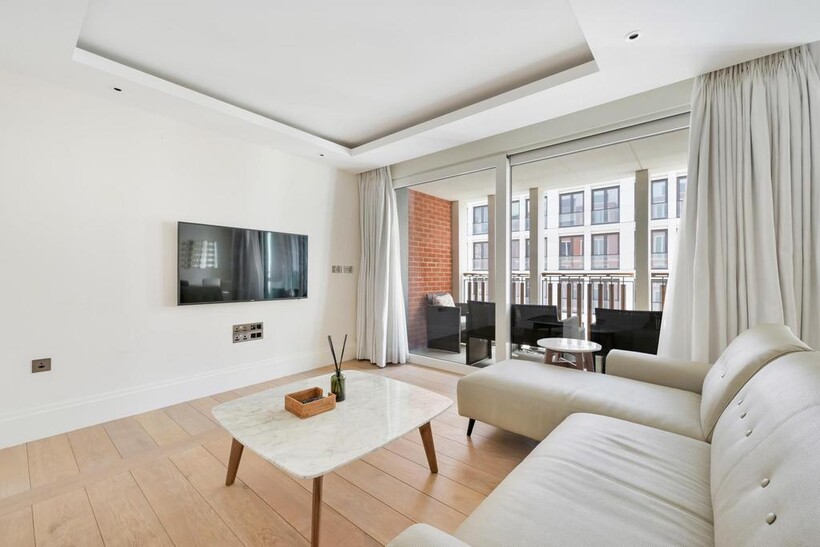 Temple House, Arundel Street, London... 2 bed apartment to rent - £7,367 pcm (£1,700 pw)