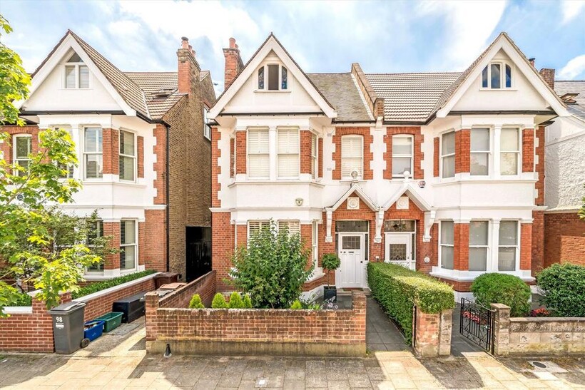 Wavendon Avenue, London W4 5 bed house to rent - £8,797 pcm (£2,030 pw)