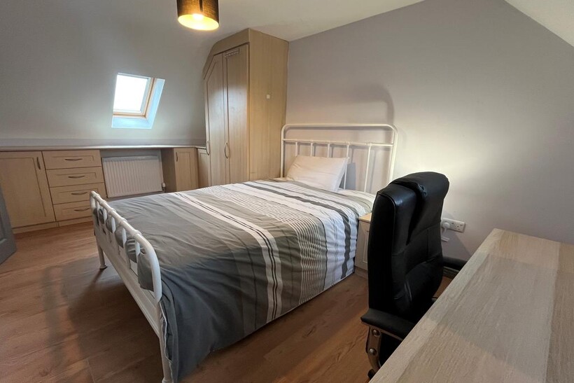 Galingale View (Rooms to Let)... 1 bed in a house share to rent - £476 pcm (£110 pw)