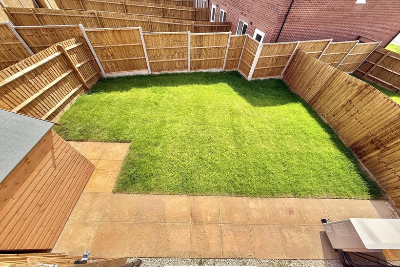 Thomas Blakemore Way, Priorslee, Telford 3 bed detached house to rent - £1,275 pcm (£294 pw)