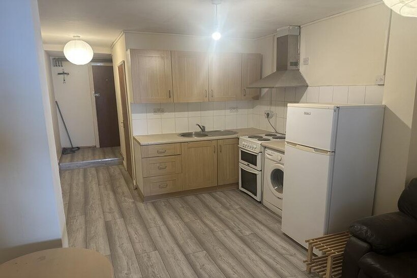 1 Bedroom - Ground Floor Flat