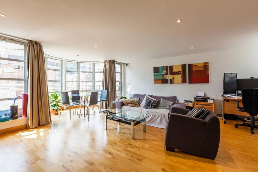 Leyden Street, E1, Spitalfields... 2 bed flat to rent - £3,554 pcm (£820 pw)