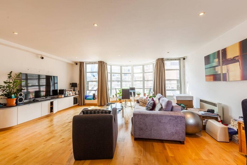 Leyden Street, E1, Spitalfields... 2 bed flat to rent - £3,554 pcm (£820 pw)