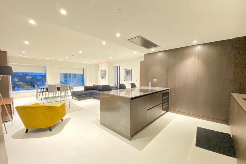 Water Lane, London EC3R 2 bed flat to rent - £6,200 pcm (£1,431 pw)