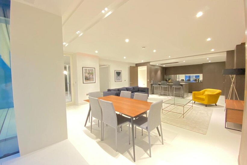 Water Lane, London EC3R 2 bed flat to rent - £6,200 pcm (£1,431 pw)