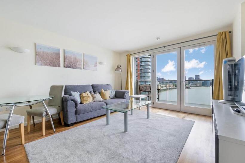 New Providence Wharf, Fairmont... 1 bed apartment to rent - £2,197 pcm (£507 pw)