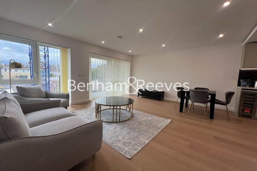 Tierney Lane, Fulham Reach W6 2 bed apartment to rent - £3,850 pcm (£888 pw)