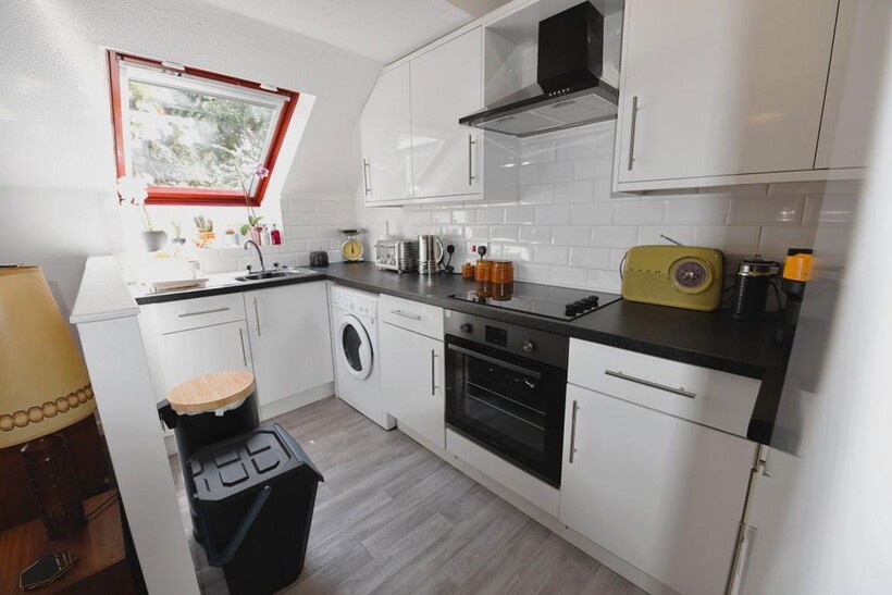 Horsforth House, Flat 5 1 bed flat to rent - £819 pcm (£189 pw)
