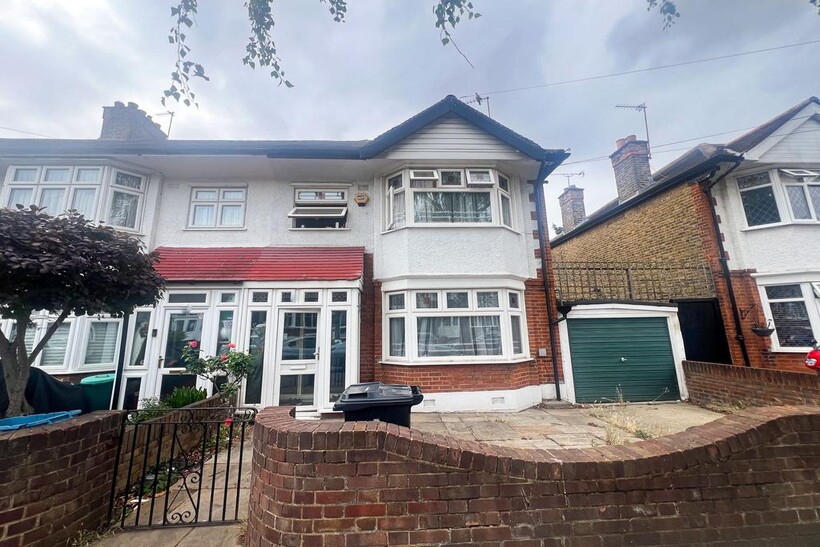 Yoxley Dr IG2