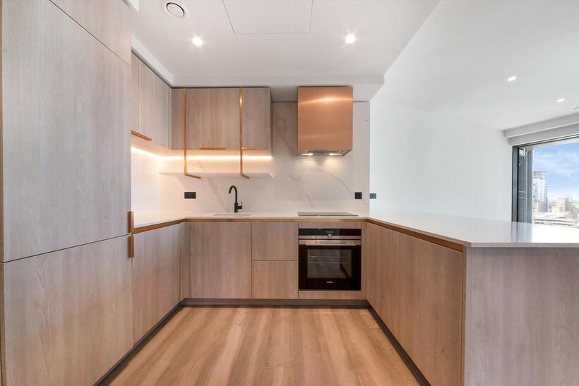 Marsh Wall, London, E22 2 bed flat to rent - £3,575 pcm (£825 pw)