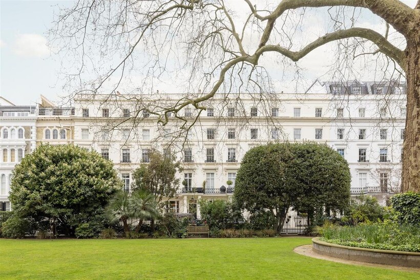 Leinster Square W2 3 bed apartment to rent - £17,333 pcm (£4,000 pw)