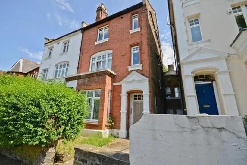 Muswell Road, London, N10 3 bed apartment to rent - £3,350 pcm (£773 pw)