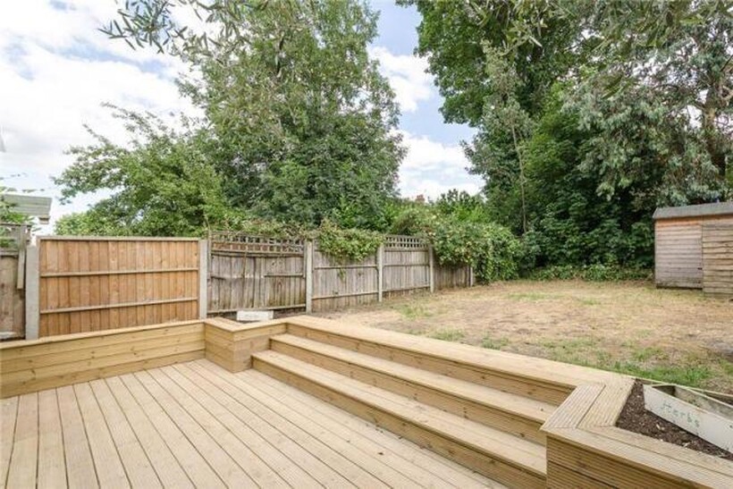 Muswell Road, London, N10 3 bed apartment to rent - £3,350 pcm (£773 pw)