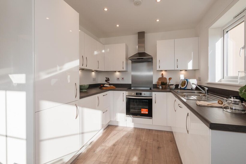at Isleport Grove, Cowslip Drive... 3 bed house to rent - £1,245 pcm (£287 pw)