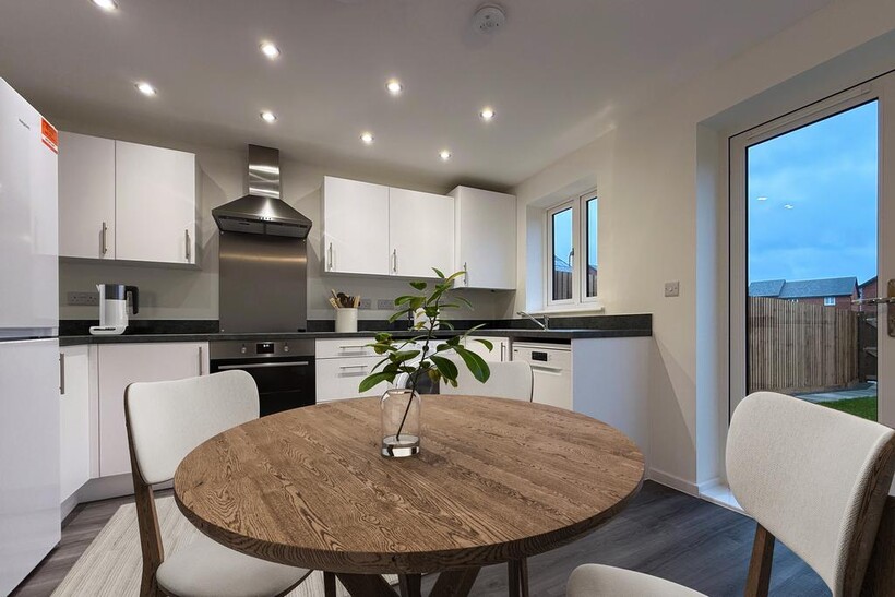 at Beaufort Park, Gainsborough... 3 bed house to rent - £1,760 pcm (£406 pw)