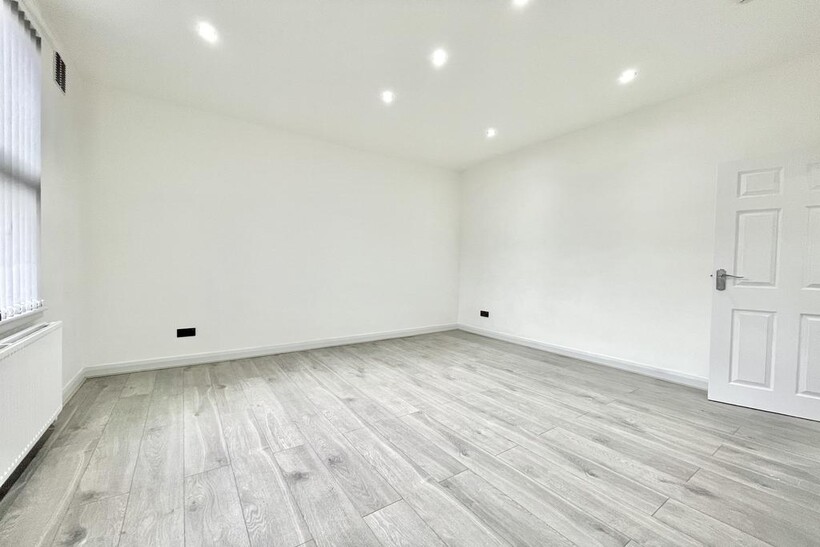 Colwyn Mount, Leeds LS11 1 bed terraced house to rent - £825 pcm (£190 pw)