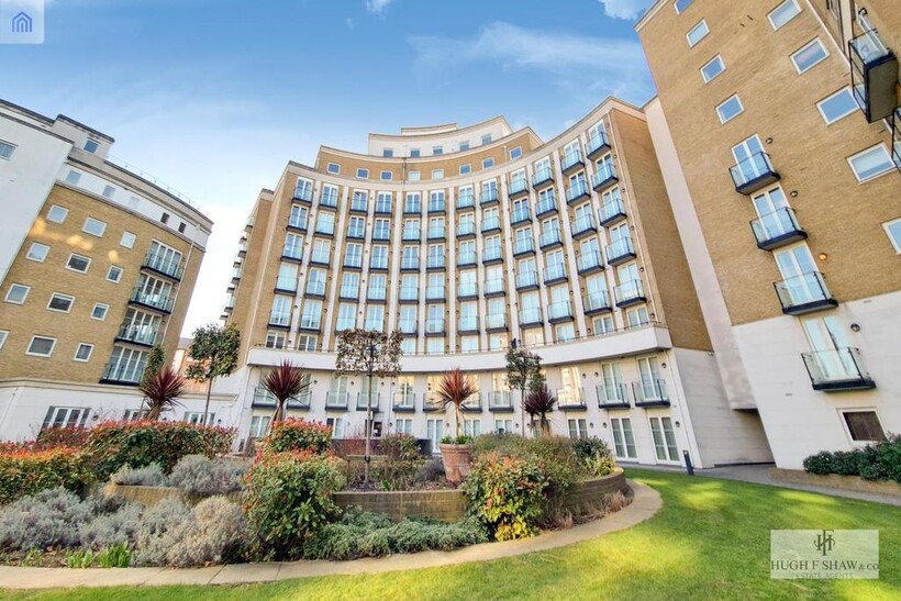 Palgrave Gardens, London, NW1 2 bed apartment to rent - £3,575 pcm (£825 pw)