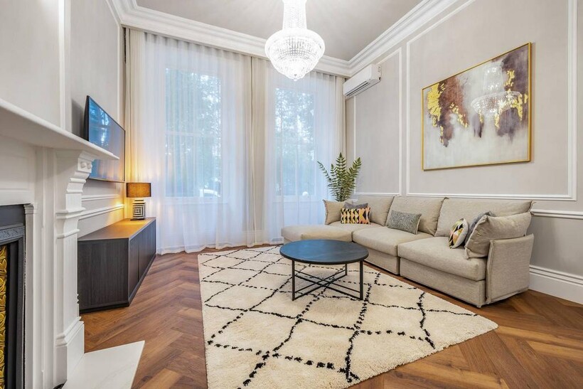 Nevern Square, Earls Court, London, SW5 2 bed flat to rent - £5,499 pcm (£1,269 pw)