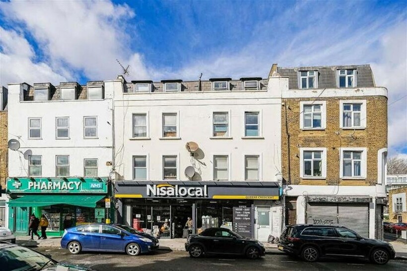 Queens Crescent 133135 Belsize Park London NW5 4