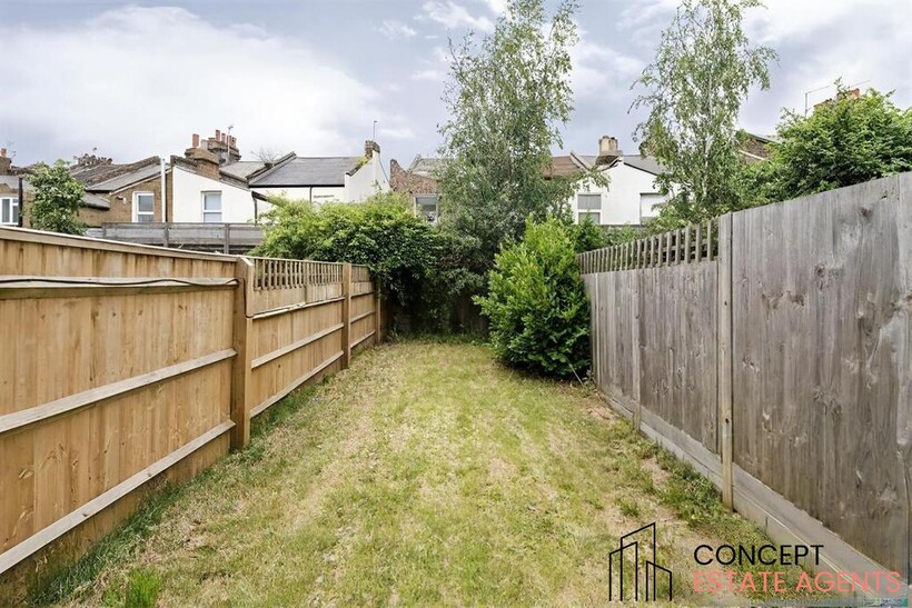 Hepdon Mews, Tooting Broadway, SW17 3 bed terraced house to rent - £3,350 pcm (£773 pw)