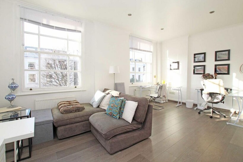 Pembridge Villas, London W11 1 bed flat to rent - £2,197 pcm (£507 pw)