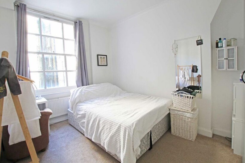 Pembridge Villas, London W11 1 bed flat to rent - £2,197 pcm (£507 pw)
