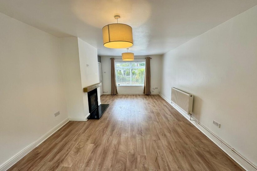 Alexander Green, Liverpool L36 3 bed terraced house to rent - £960 pcm (£222 pw)