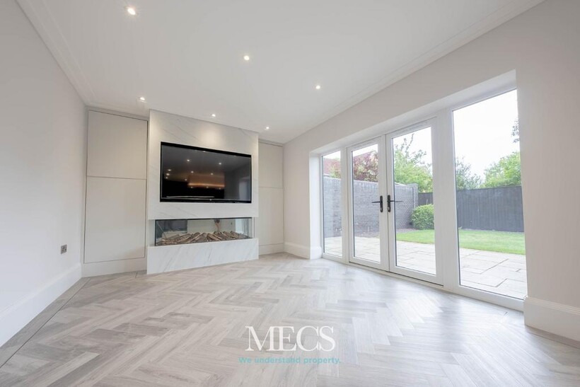 Willow Gardens, Lea Green Lane... 5 bed detached house to rent - £4,100 pcm (£946 pw)