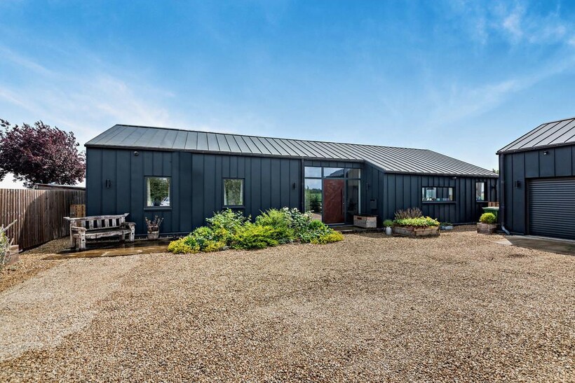 8656824-exterior01-800