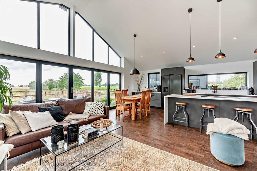 8656824-interior04-800