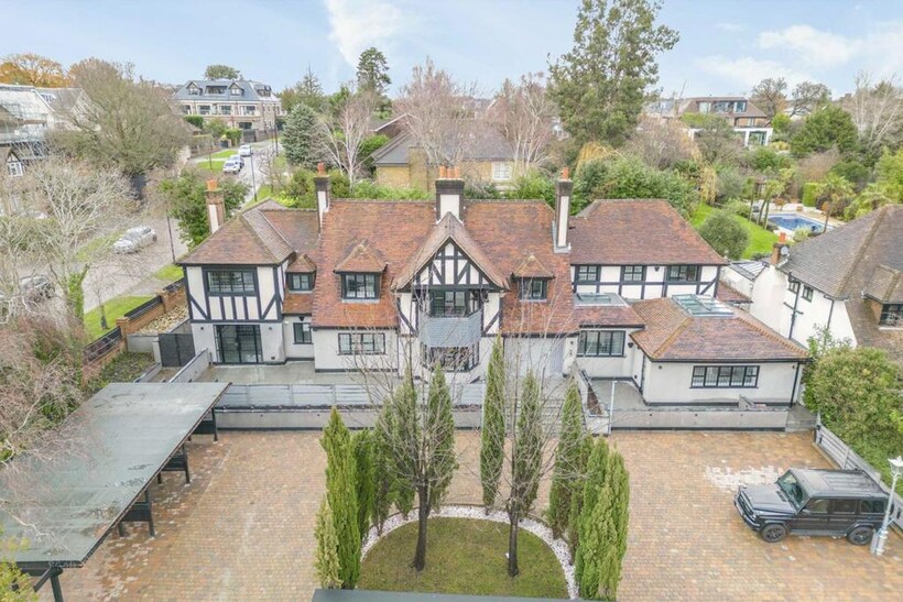 Beech Hill Avenue, Barnet EN4 3 bed flat to rent - £5,995 pcm (£1,383 pw)