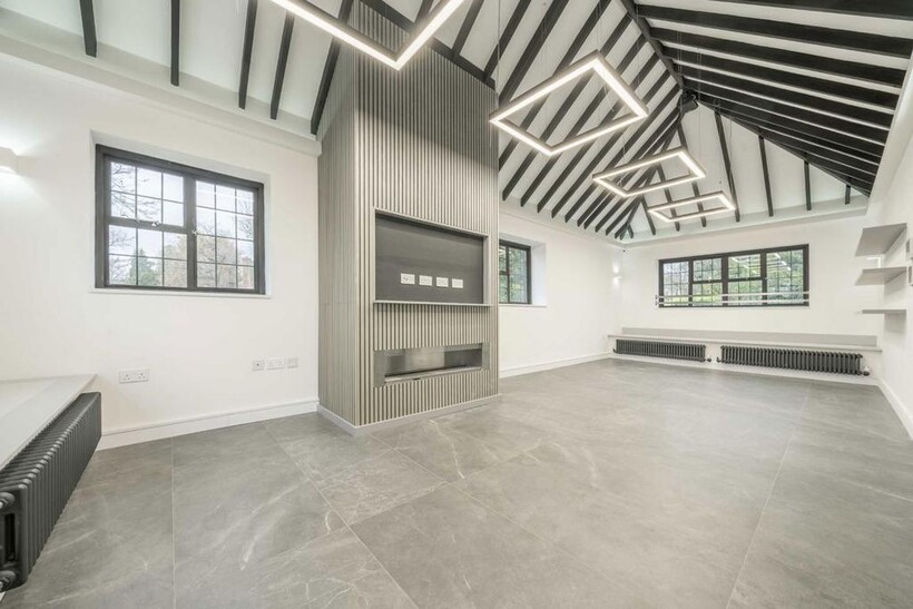 Beech Hill Avenue, Barnet EN4 3 bed flat to rent - £5,995 pcm (£1,383 pw)