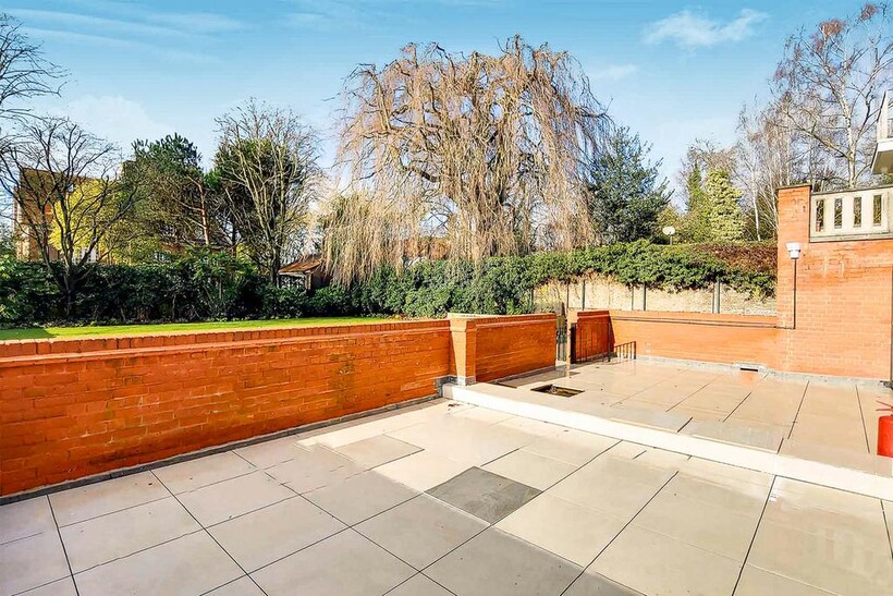 Fitzjohn's Avenue, London, NW3 1 bed apartment to rent - £3,098 pcm (£715 pw)